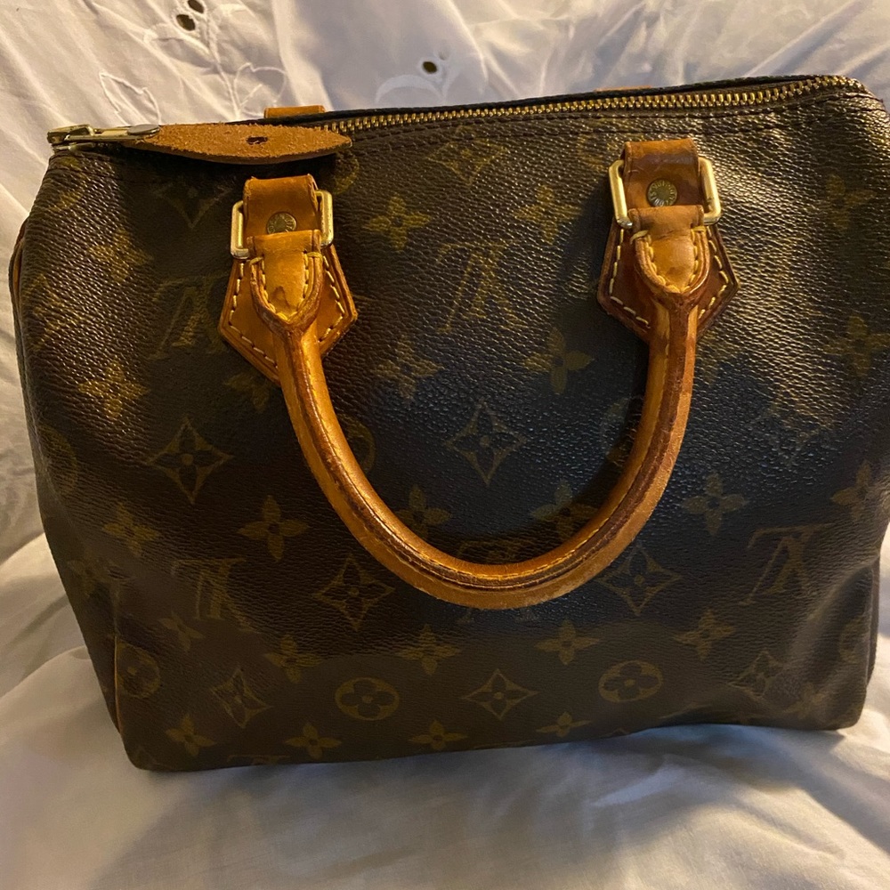 Louis Vuitton Speedy 25
